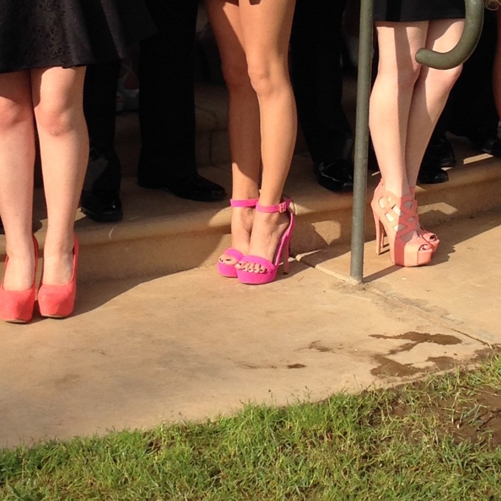 Pink platform heels - Picture 7 of 7